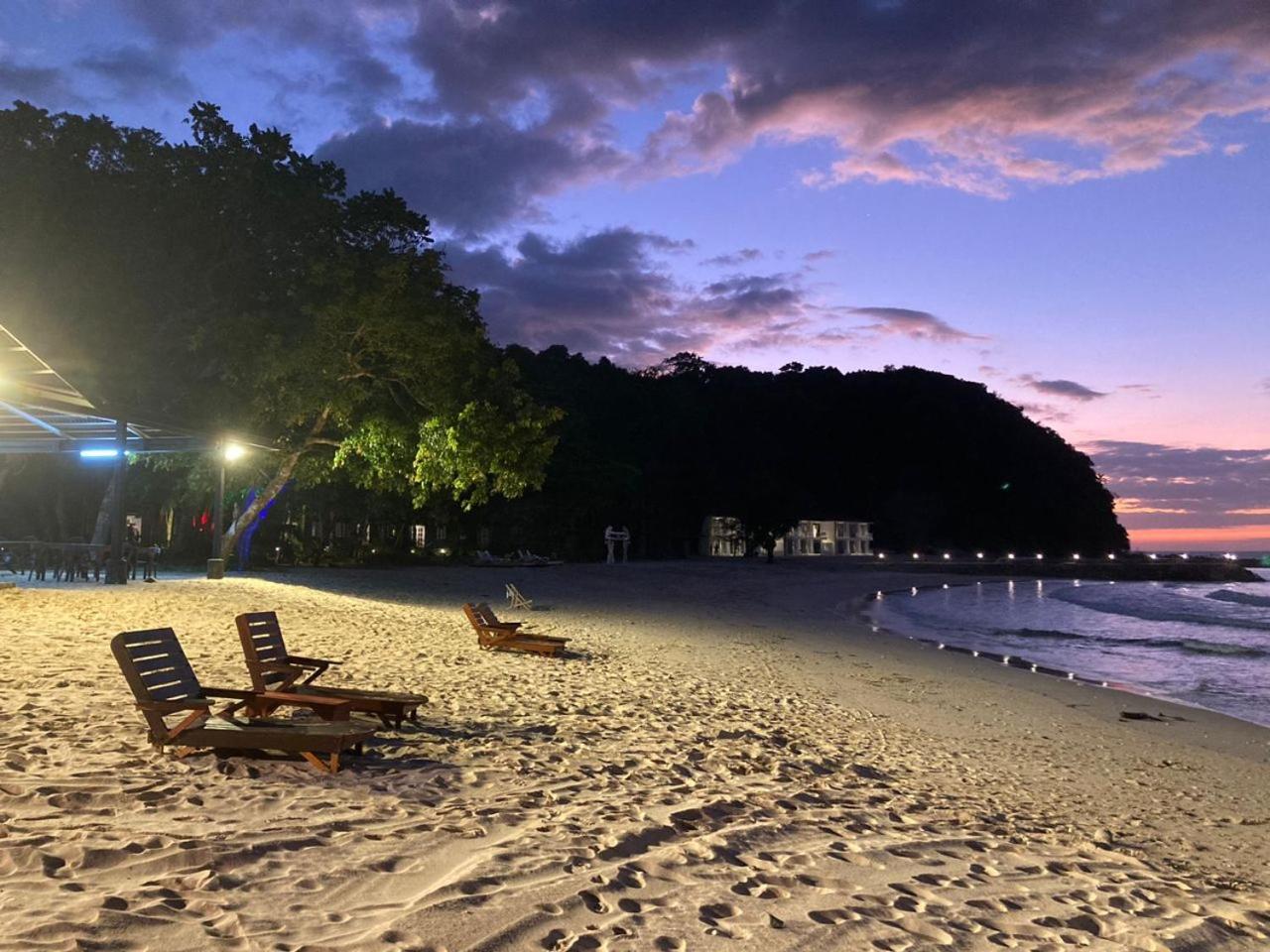 Dolphin Bay Island Resort Kota Belud Luaran gambar