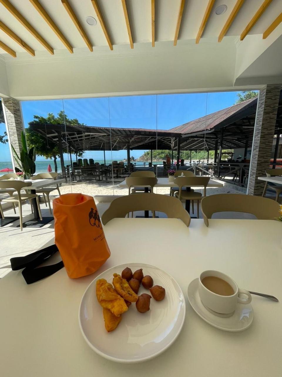 Dolphin Bay Island Resort Kota Belud Luaran gambar